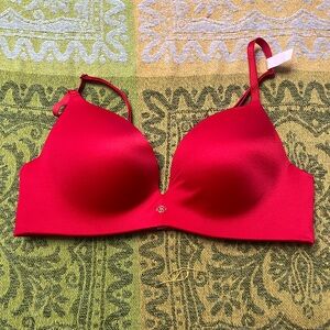 Victoria's Secret Wireless Red Bra NWT